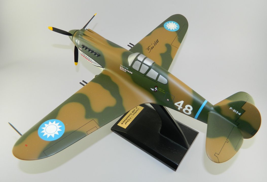 "Flying Tiger" Curtis P-40B Tomahawk - Signed by David Lee "Tex" Hill