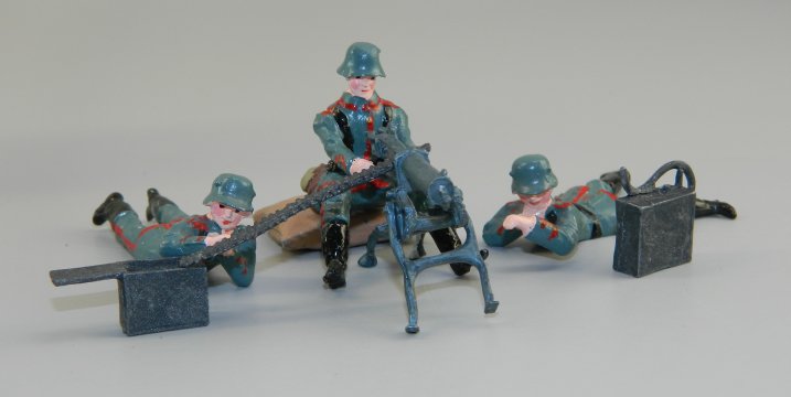 WWII German Machine Gun Set - 3 Crew, MG & Accessories
