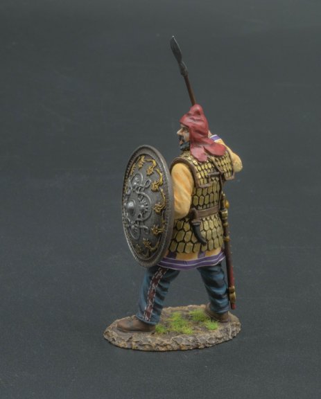 Shouting Persian Immortal with Silver Round Shield