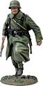 German Grenadier Running in Greatcoat With 98K, 1941-45