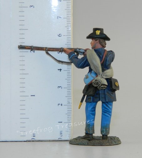 USN026 Bluejacket Standing Firing Rifle figurines et collections