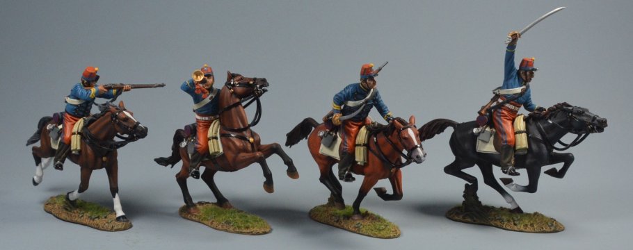 TM PFW-CD6004 Charging Forward w/ Sword figurines et collections