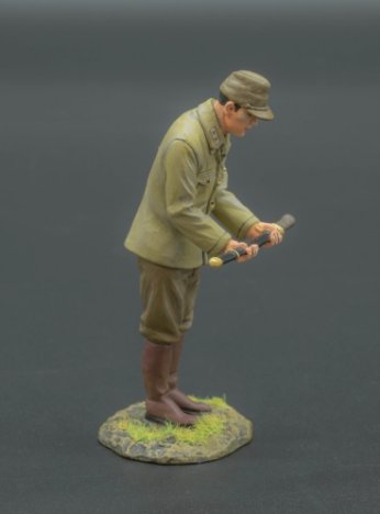 THOMAS GUNN RS069 Japanese Officer with Katana WW2 Painted Metal 