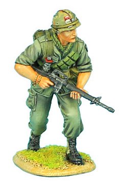 VN004 US 25th Infantry Division Advancing with M-16 by First Legion 